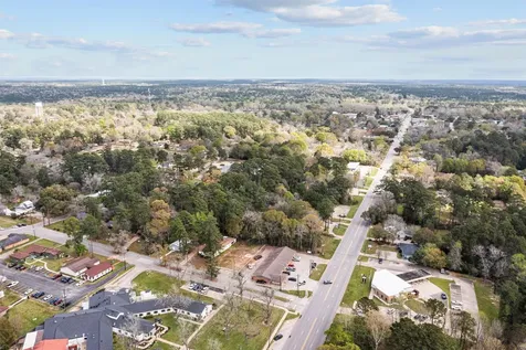 1002 W Bluff Street E Woodville TX 75979