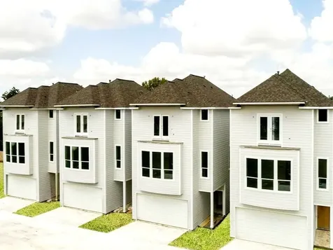 1815 Napa Creek Lane Houston TX 77009