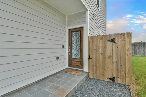 1815 Napa Creek Lane Houston TX 77009