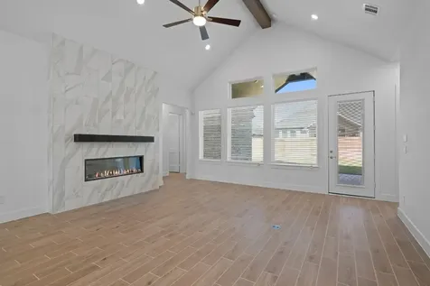 629 Cross Timbers Trace Waller TX 77447