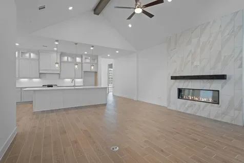 629 Cross Timbers Trace Waller TX 77447