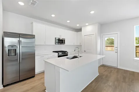8112 Dartmoor Street Pearland TX 77584