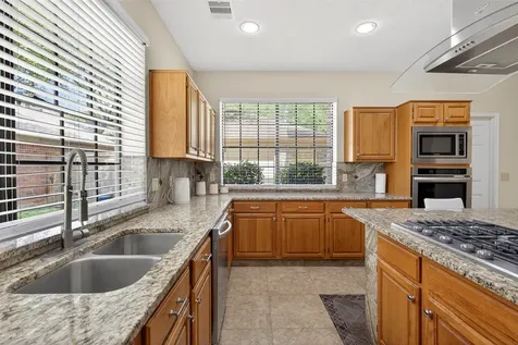14 Treestar Place The Woodlands TX 77381