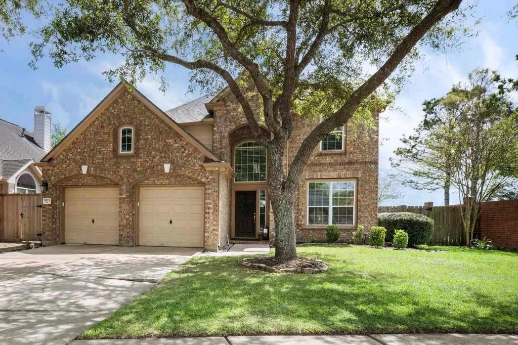 5223 Cottonwood Creek Lane League City TX 77573