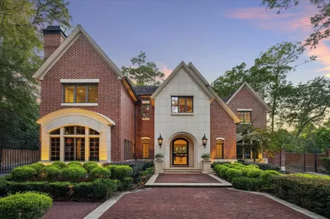 918 Huntington Cove Houston TX 77063