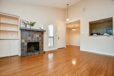 3500 Tangle Brush Drive 14 The Woodlands TX 77381
