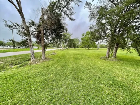 0 W Miller Street Angleton TX 77515