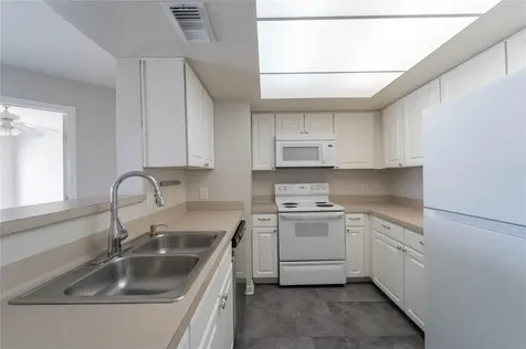 2824 S Bartell Drive 39 Houston TX 77054
