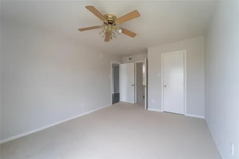 2824 S Bartell Drive 39 Houston TX 77054