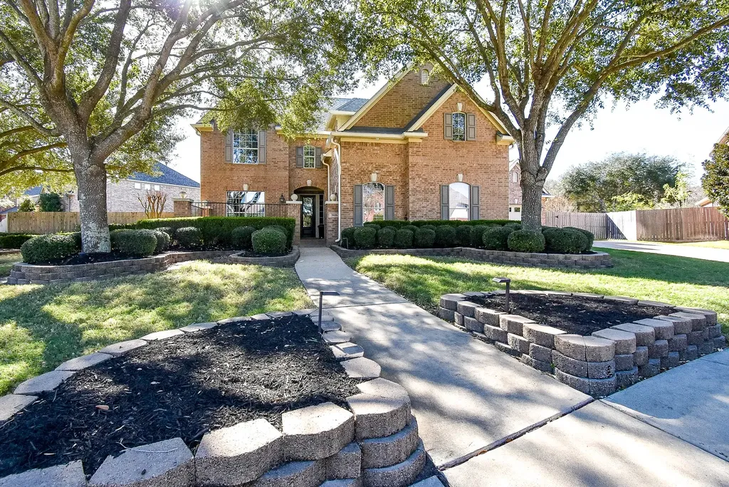7606 Hampden Court Sugar Land TX 77479