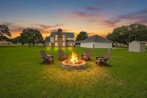 1022 Pearl Lane Eagle Lake TX 77434