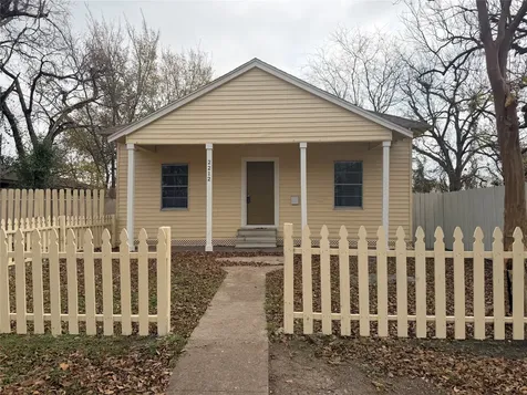 2212 Semmes Street Houston TX 77026