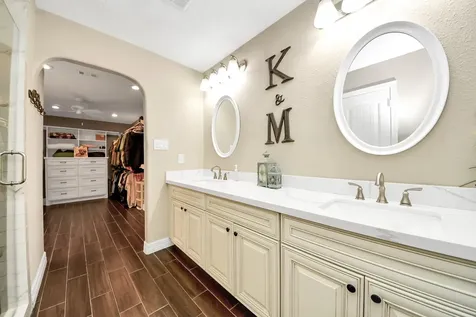 15 Haverford Lane Friendswood TX 77546