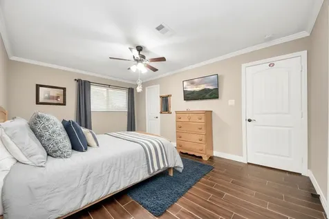 15 Haverford Lane Friendswood TX 77546