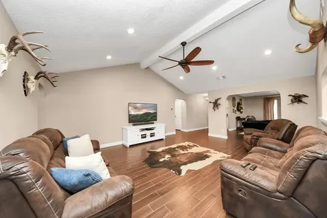 15 Haverford Lane Friendswood TX 77546