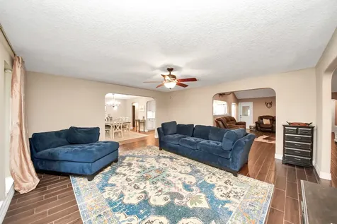15 Haverford Lane Friendswood TX 77546
