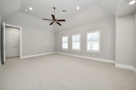 2004 Lou Ellen Lane C Houston TX 77018