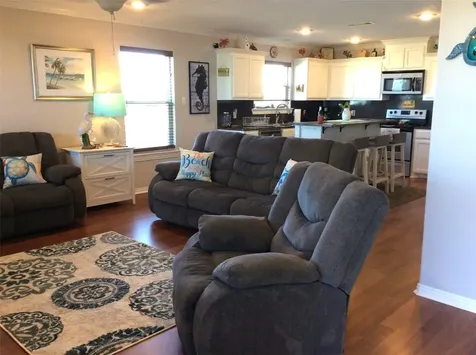 915 Sandollar Crystal Beach TX 77650