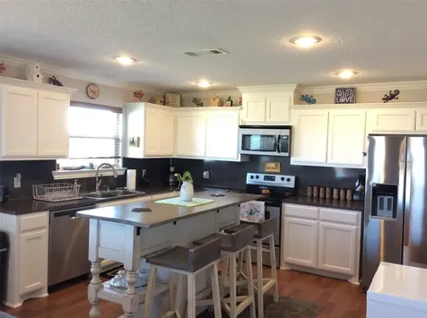 915 Sandollar Crystal Beach TX 77650