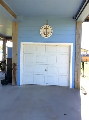 915 Sandollar Crystal Beach TX 77650