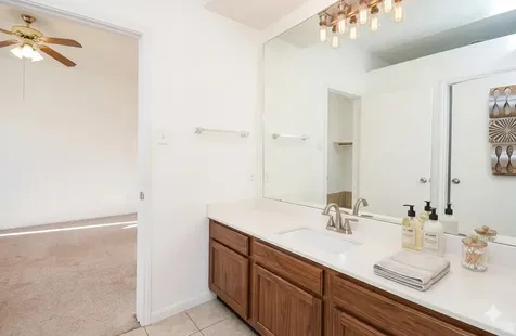 2121 El Paseo Street 1807 Houston TX 77054