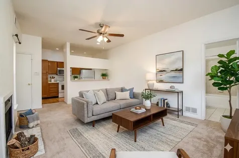 2121 El Paseo Street 1807 Houston TX 77054