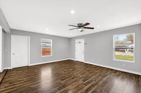 7710 Erath Street Houston TX 77023