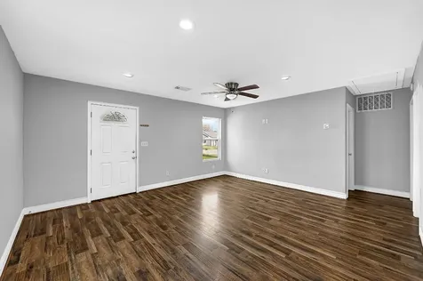 7710 Erath Street Houston TX 77023