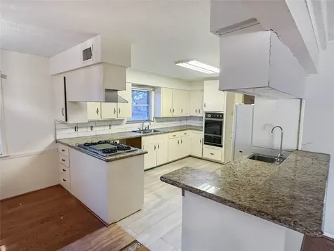 8219 Colgate Street Houston TX 77061