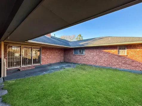 8219 Colgate Street Houston TX 77061