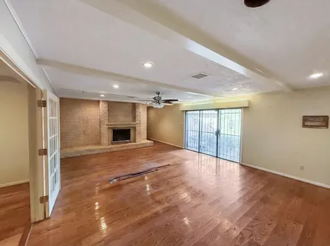 8219 Colgate Street Houston TX 77061