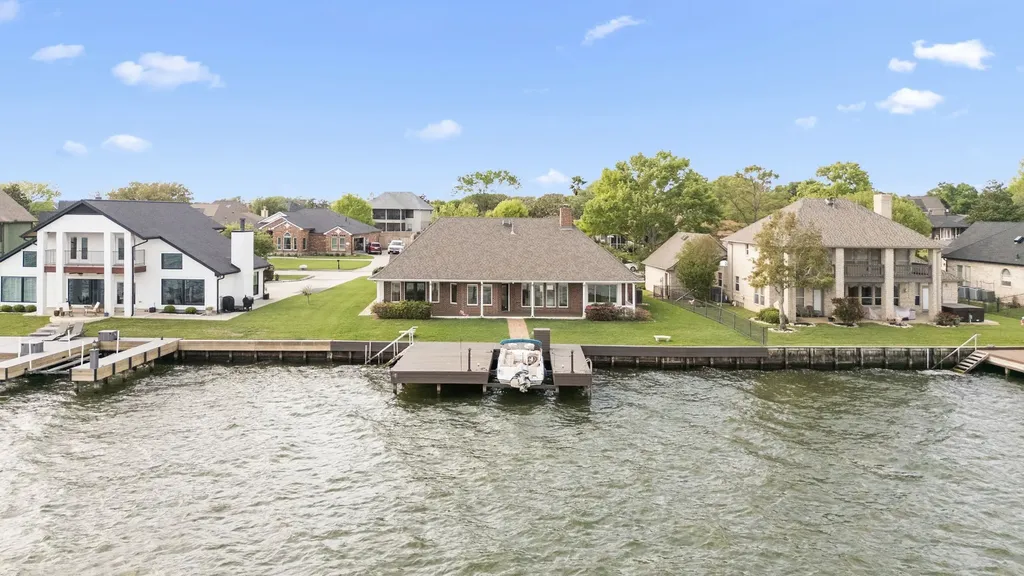 7175 Kingston Cove Lane Willis TX 77318