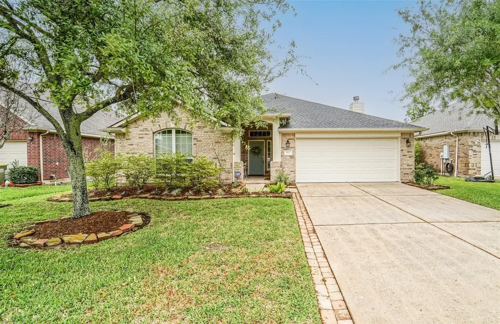 2957 Water Willow Lane Pearland TX 77581