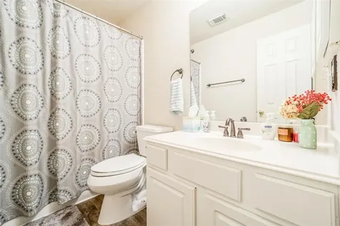 2957 Water Willow Lane Pearland TX 77581