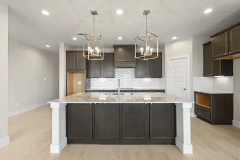 4514 Whisperwood Drive Rosenberg TX 77471