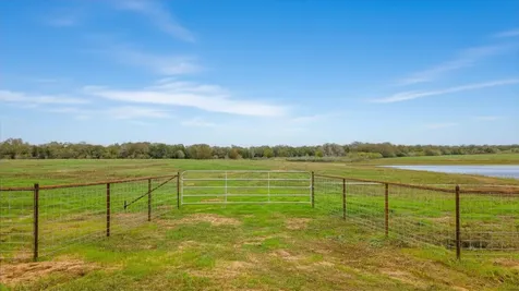 0000 Armstrong Derry Road Flatonia TX 78941