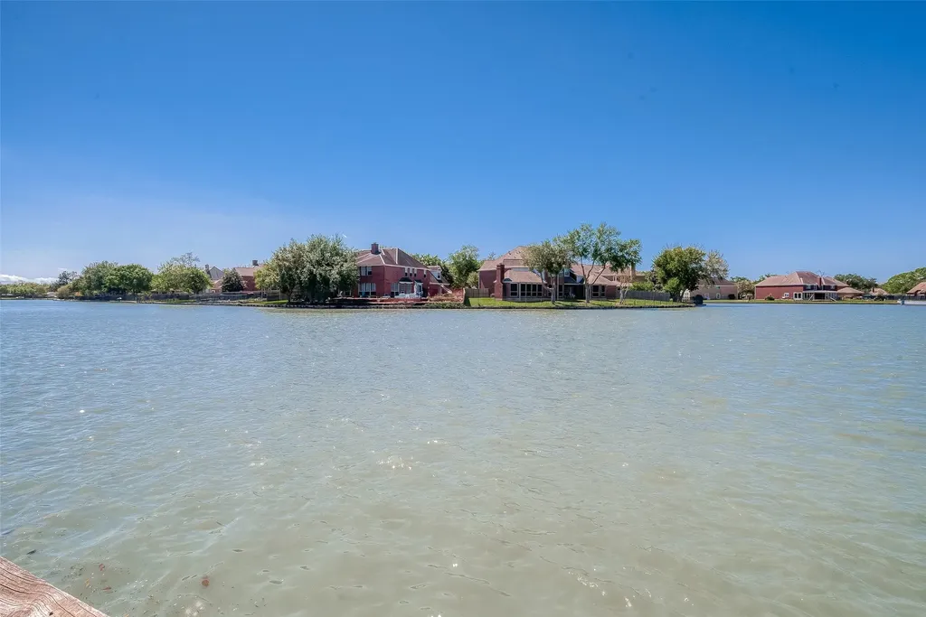 2122 Waterford Park Street Missouri City TX 77459
