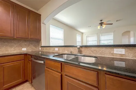 2122 Waterford Park Street Missouri City TX 77459