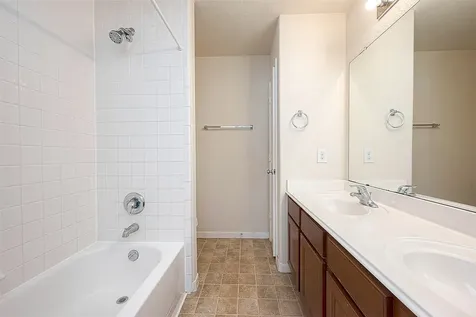 2122 Waterford Park Street Missouri City TX 77459
