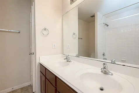 2122 Waterford Park Street Missouri City TX 77459