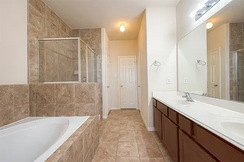 2122 Waterford Park Street Missouri City TX 77459