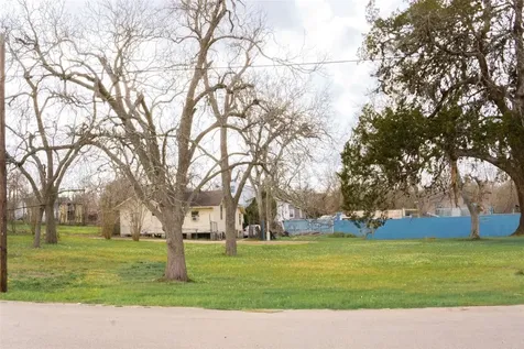 204 3rd Street Rosenberg TX 77471