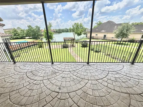 6 Hidden Cove Missouri City TX 77459