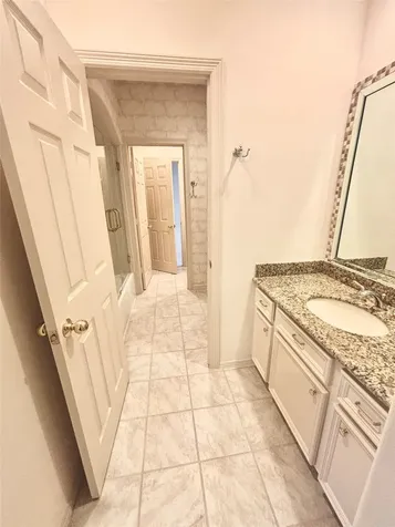 6 Hidden Cove Missouri City TX 77459