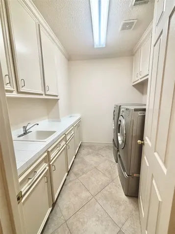 6 Hidden Cove Missouri City TX 77459