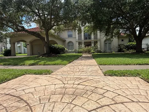 6 Hidden Cove Missouri City TX 77459
