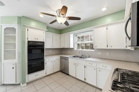 1918 Thousand Pines Drive Kingwood TX 77339