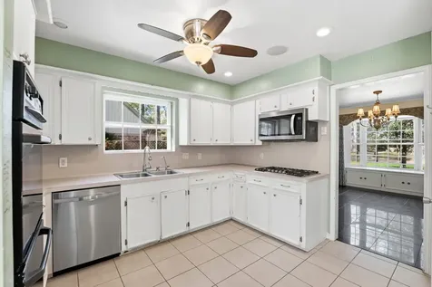 1918 Thousand Pines Drive Kingwood TX 77339