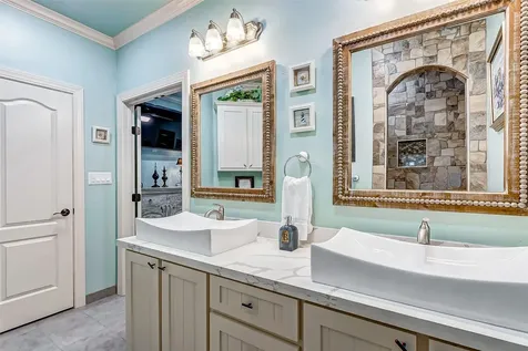 851 Palmetto Drive Crystal Beach TX 77650