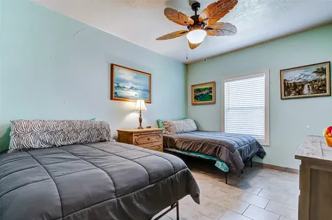 851 Palmetto Drive Crystal Beach TX 77650